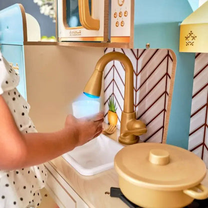 Cocina grande de madera