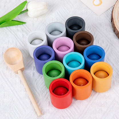 Copas y bolas de colores